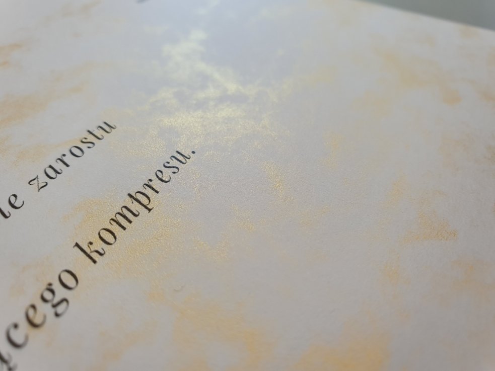 Elegancki Złocony Papier Firmowy Do Druków Profesjonalnych Astra Usługi Poligraficzne Podgórze